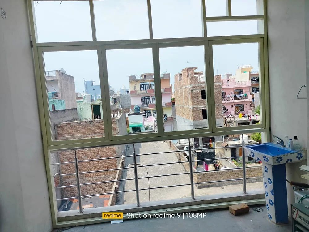 Aluminium Sliding Window, Size/Dimension: 3 Feet