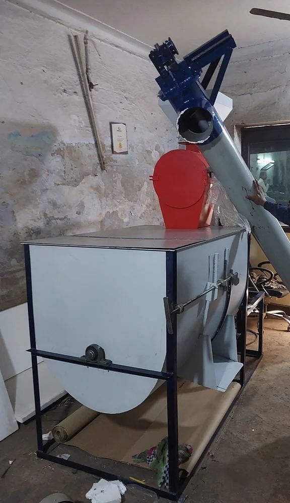 Animal Feed Making Machine, 100 kg per hr