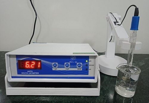 Auto Digital pH Meter with Manual Temperature Compensation PSAW 11