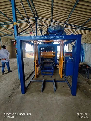 Automatic block machine 4-25, For Brick Making, Capacity: 1000-1500 Blocks per hour