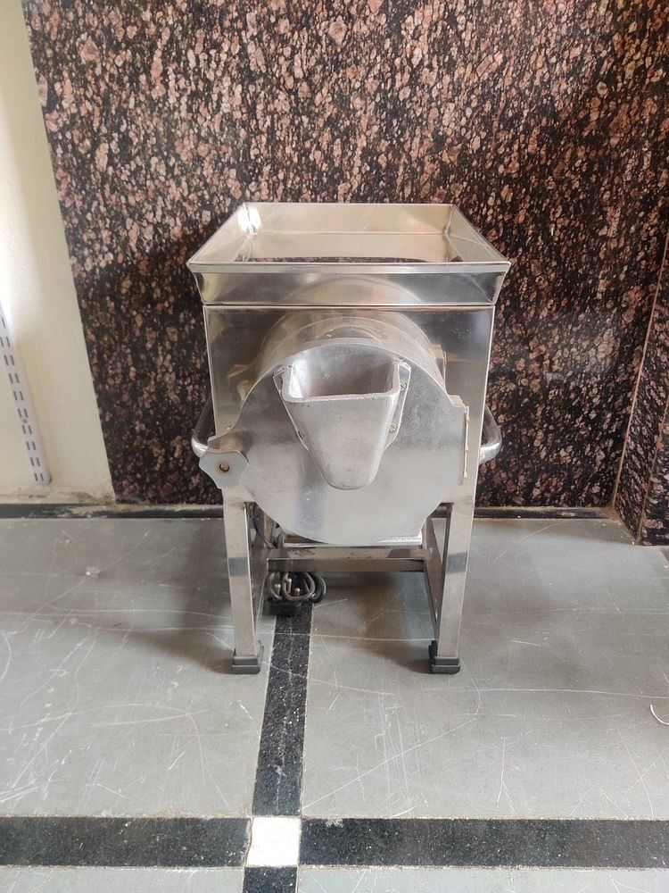 Automatic Dry Fruit Powder Machine, For Commercial, Capacity: 100