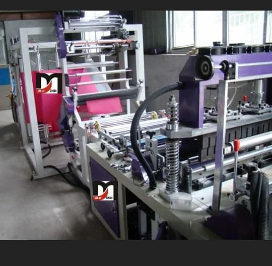 Automatic Fabric Non Woven Bag Making Machine, Capacity: 120 Pieces/min