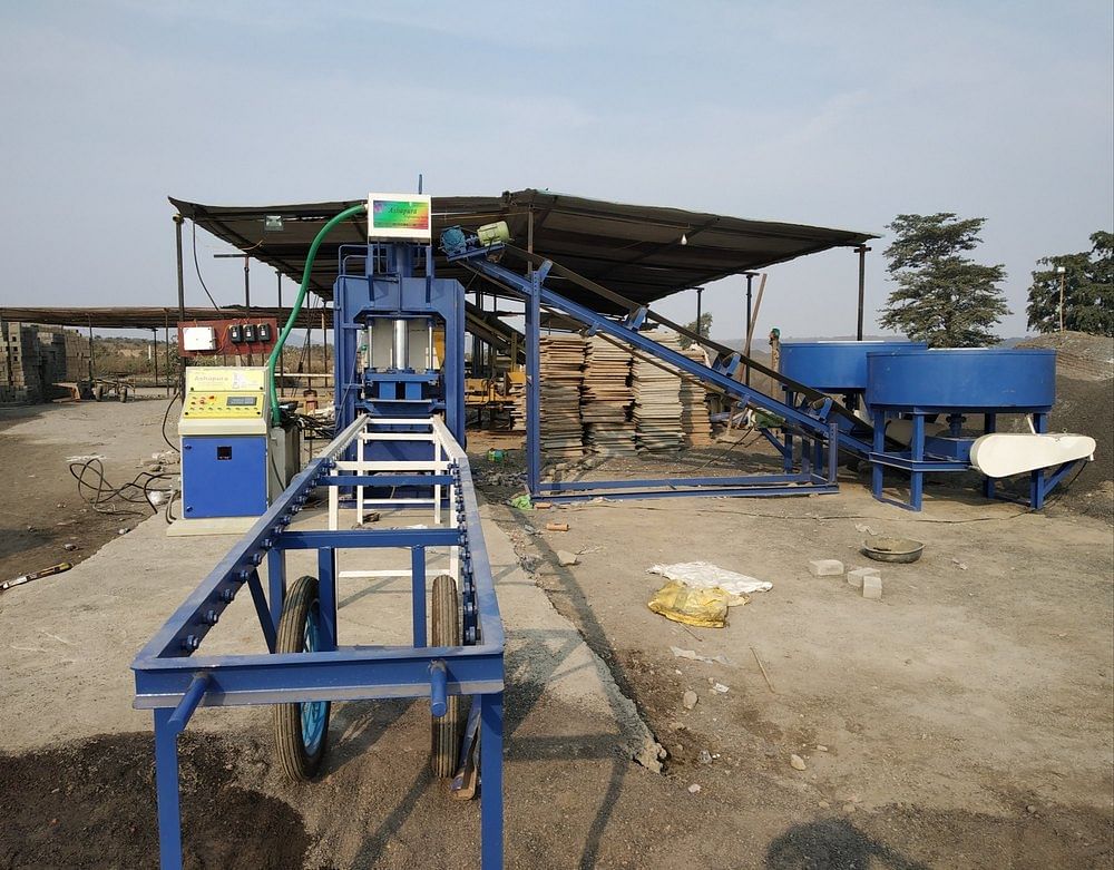 Automatic Fly Ash Brick Making Machine