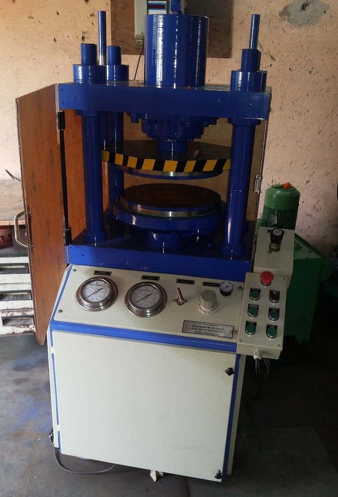 Automatic Hydraulic Press- 75 Ton