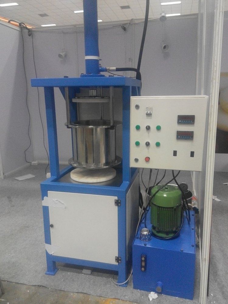 Automatic Murukku Machine, Capacity: 20 - 35 kg/hr