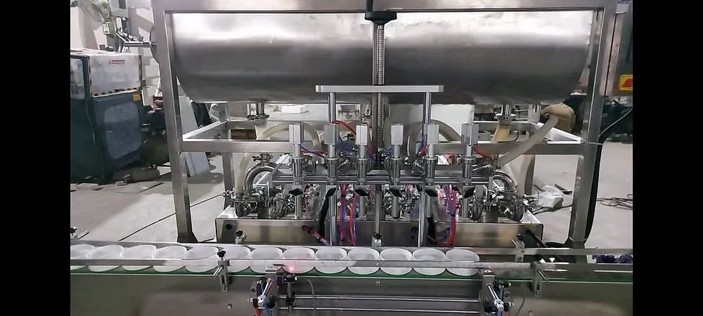 Automatic Ten Head Servo Based Liquid Filling Machine