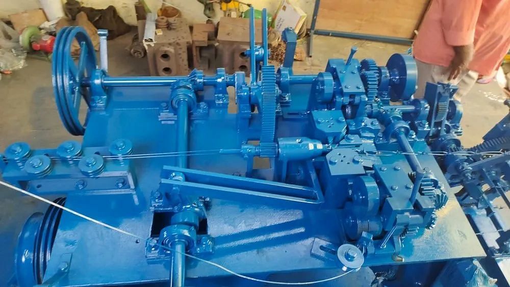 Barbed Wire Making Machine