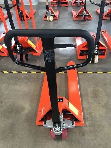 Battery Operated Fully Electric Pallet Truck, For Material Handling, Lifting Capacity: 2000 - 5000 Kg