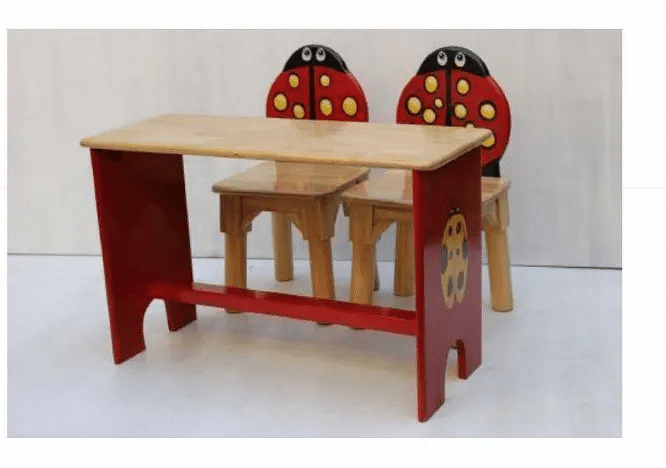 Beetle Table With 2 Chair