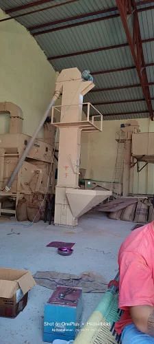 Belt Conveyor Bucket Elevator, 1hp, 440 Wat
