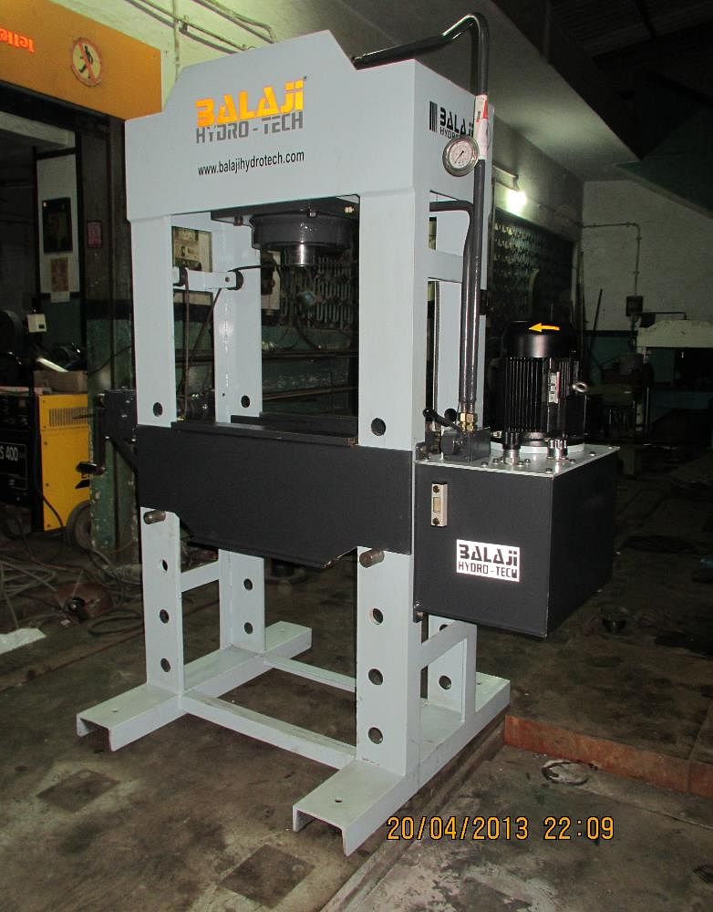 BHT Semi-Automatic H Type Hydraulic Press