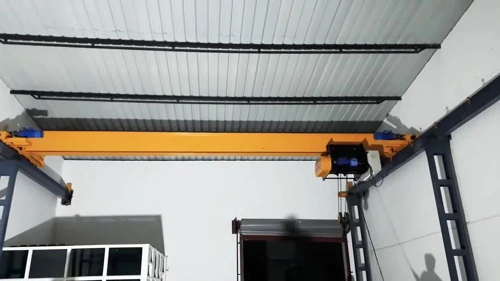 Bright Equipments Single 10 Ton Double Girder Eot Cranes, Travel Speed: 5-10 m/min, Load Capacity: 500-20000 kg