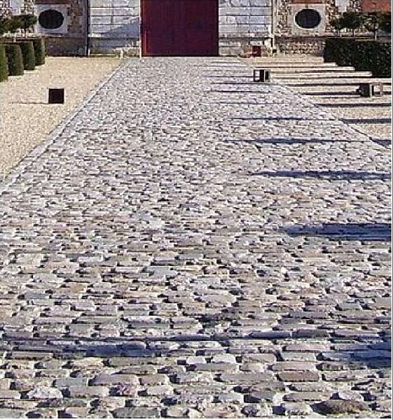 Brown Cobblestone For Central Approach Road