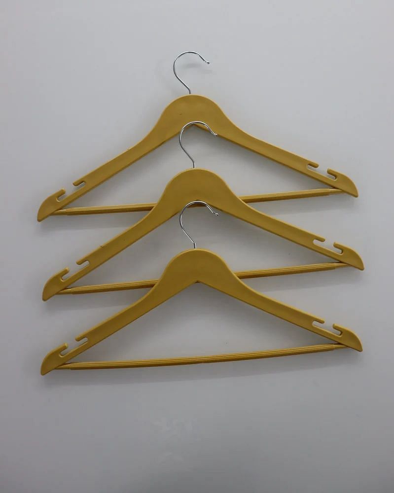 Brown plastic wood finish hanger, For Hanging Clothes