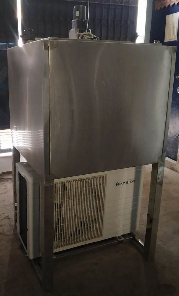 Bulk Milk Cooler