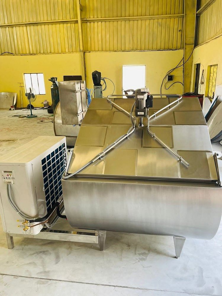 Bulk Milk Cooler