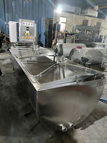 Bulk Milk Cooler