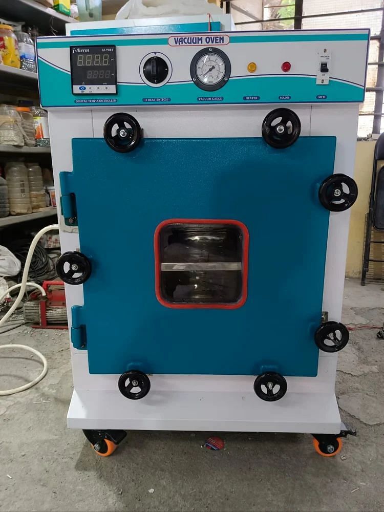 Cabinet Ovens Vacuum Oven, Capacity(Kg): 100 kg