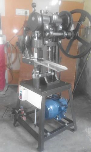 Camphor Tablet Making Machine