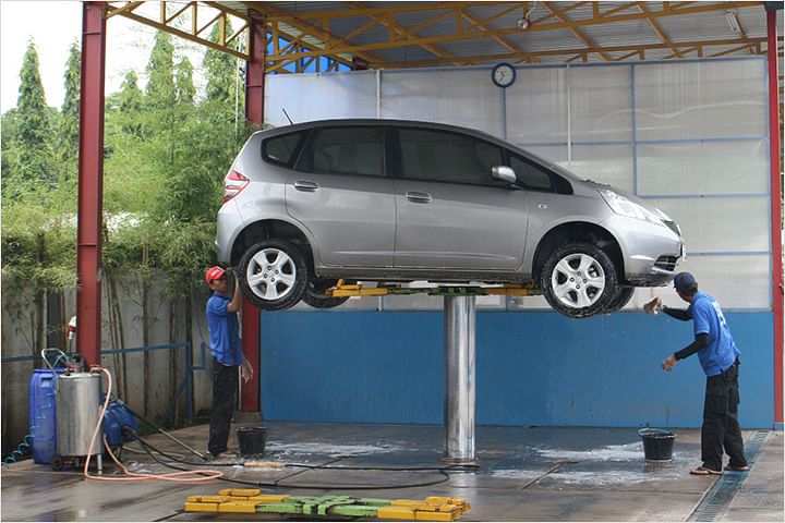 Car Washing Lift