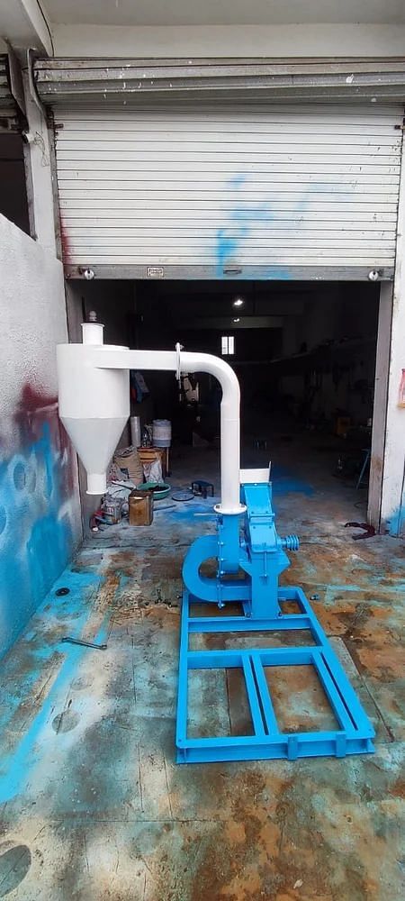 Cattle Feed Making Machine, 300 kg/hr