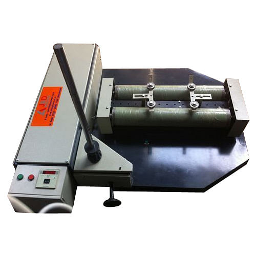 Center Seal Roll Packing Machine