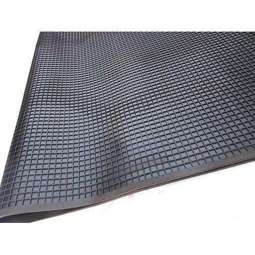 Checks Black Electrical Checkered Rubber Sheet, Mat Size: 1 Mtr X 2 Mtr, Thickness: 6 mm To 25 mm