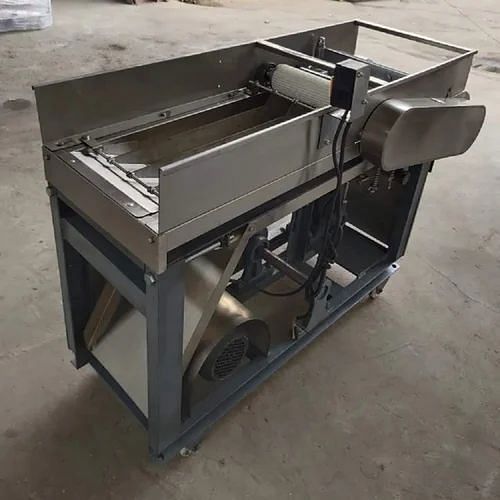 Automatic Three Phase Chilli Cutting Machine