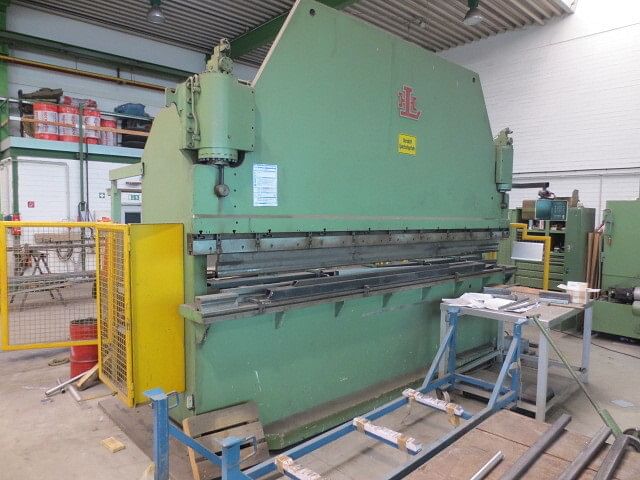 CNC Press Brake Machine