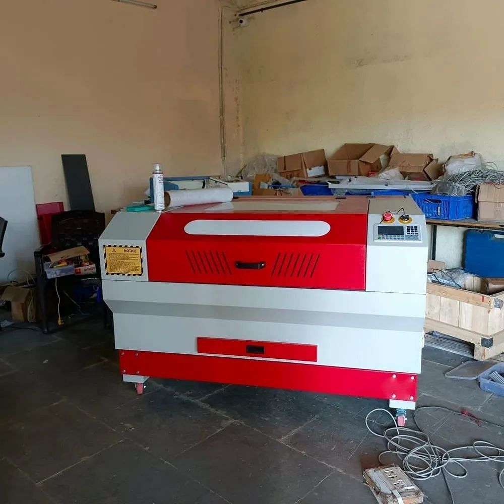 CO2 Laser Cutting Machine