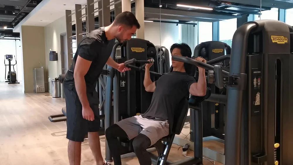 Commercial Gym Shoulder Press Alpha Series