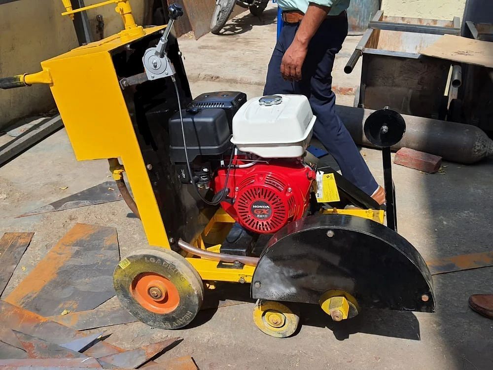 Concrete Road Cutting Machine