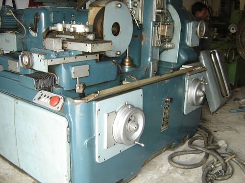 Csepal FK-250 Gear Grinder Machine, Maximum Grinding Diameter: 250mm, Swing Over Table: 45degree