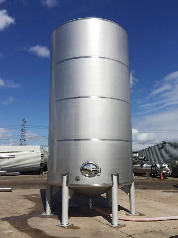 Cylindrical Stainless Steel Vertical Storage Tank