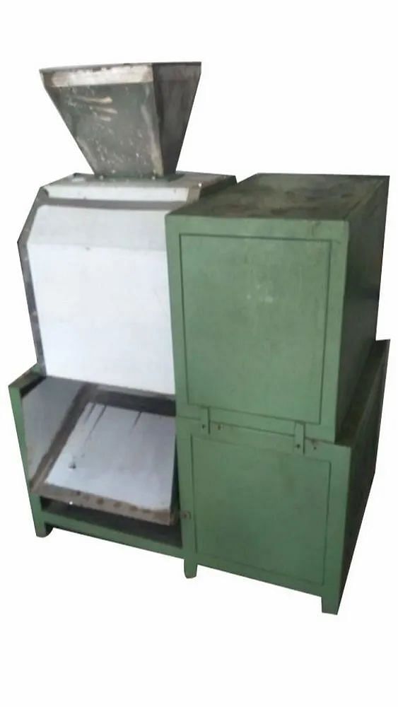 Detergent Powder Filtering Machine, For Mixing, Capacity: 150kg/hr