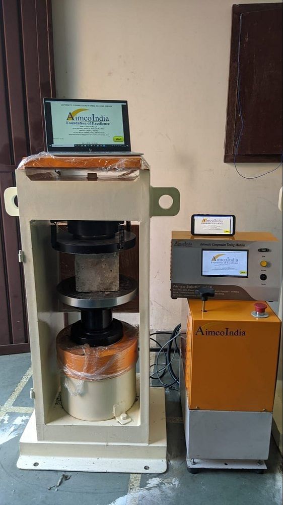 Digital Aimco Automatic Compression Testing Machine, Capacity: 2000 Kn