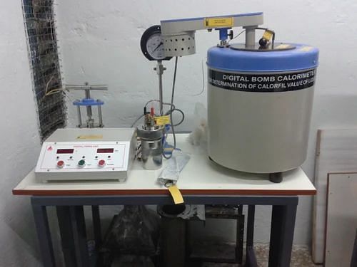 Digital Bomb Calorimeter Apparatus