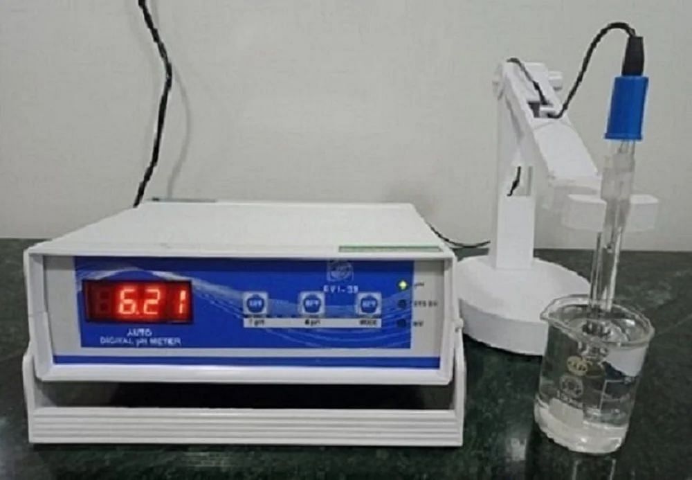 Digital Ph Meter, For Laboratory, Model Name/Number: GEC-P40605V