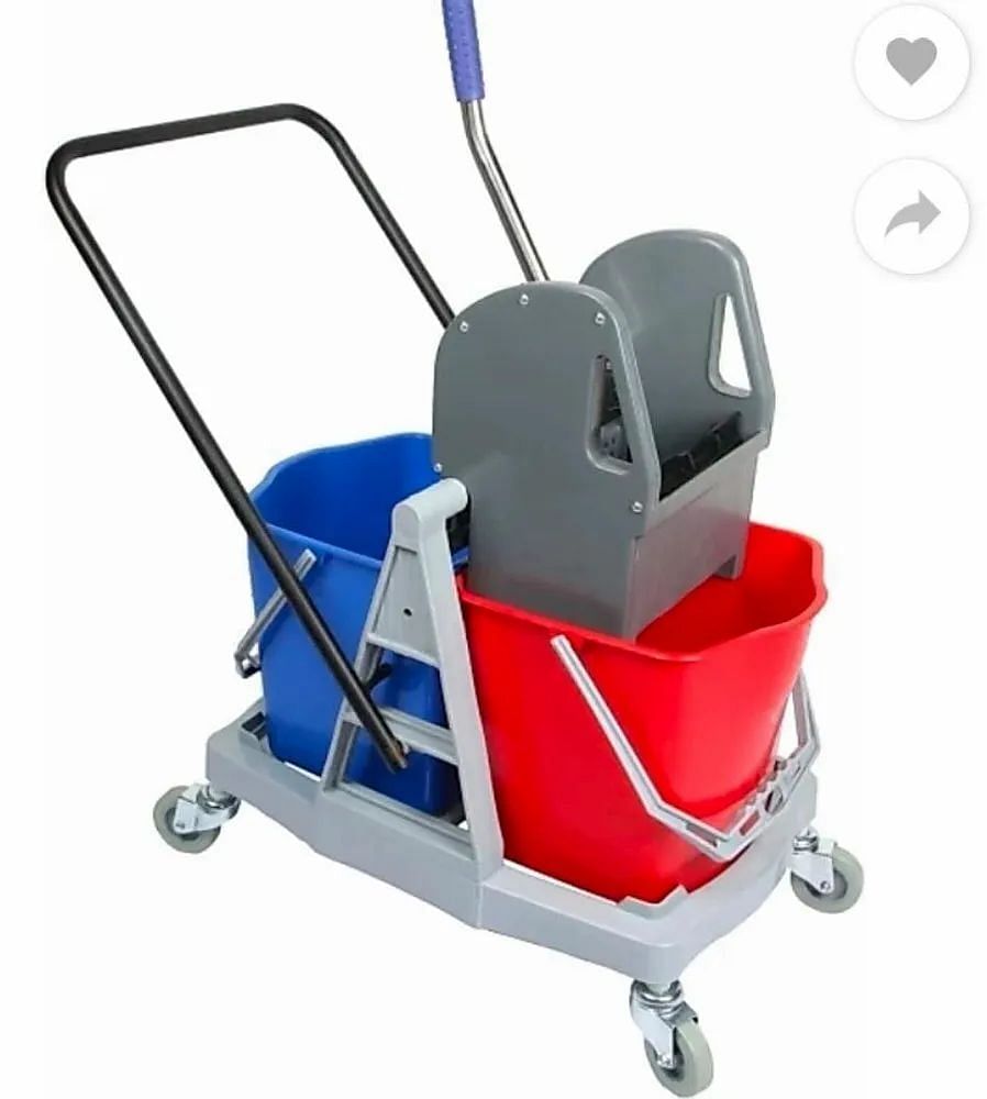 Double Bucket Wringer Trolley 34 Liters