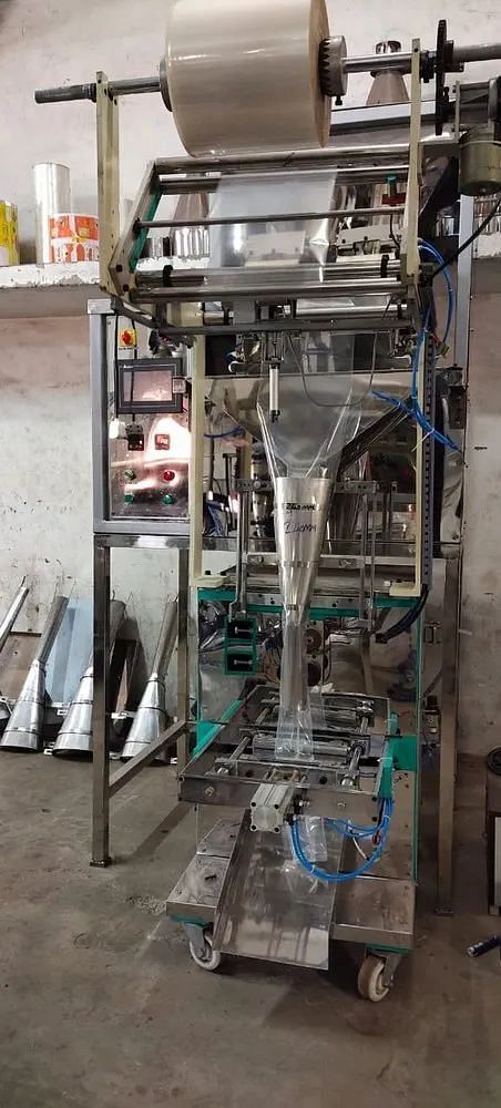 Electric Automatic Puttu Mavu Filling Machine, 230 V