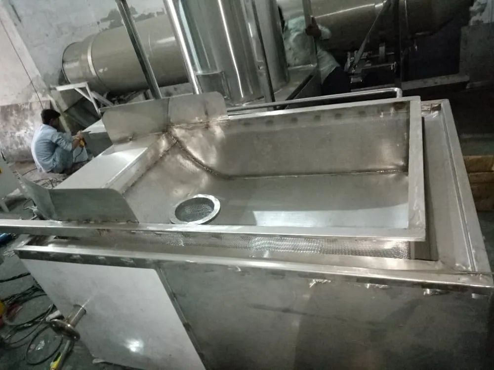 Electric Batch Fryer, Capacity: 300 Kgs/Hr