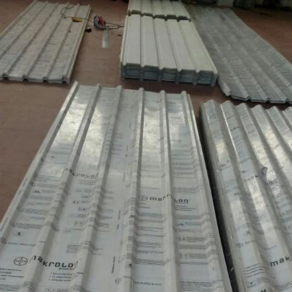 Embossed Makrolo Polycarbonate Roof Sheet, Thickness: 2-4 mm