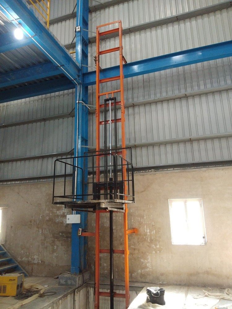 Fabreko Industries Material Handling Lift