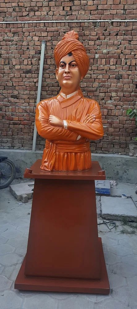 Fiber Frp Sawami Vivakanand Statue, For Exterior Decor, Size/Dimension: Approx. 6""ft With Base