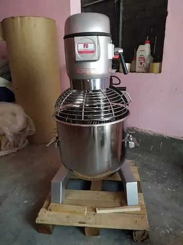 For bakery, commercial, hotel, restaurant Stainless Steel Dough Kneading Machine, Capacity: 6-50L