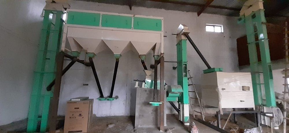 For Commercial Motor Power: 40 KVA Automatic Flour Mill