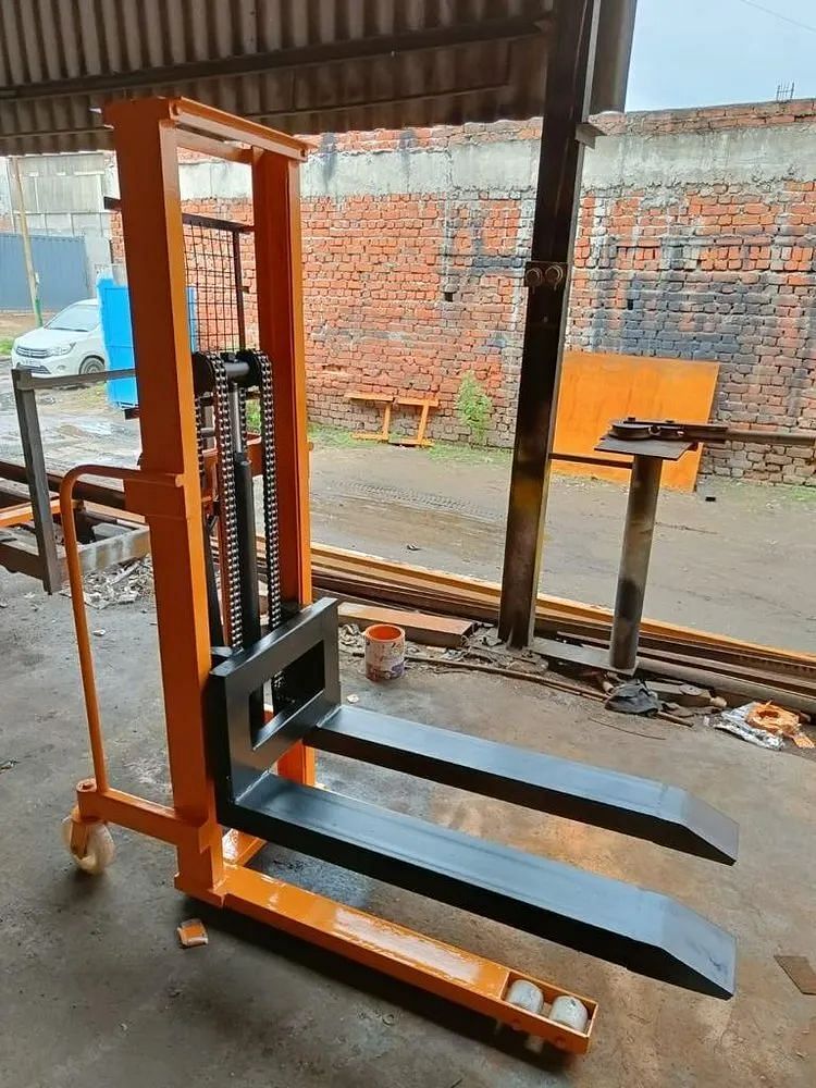 Fork Stacker MS Hand Hydraulic Stackers, For Industrial, Capacity: 1 ton