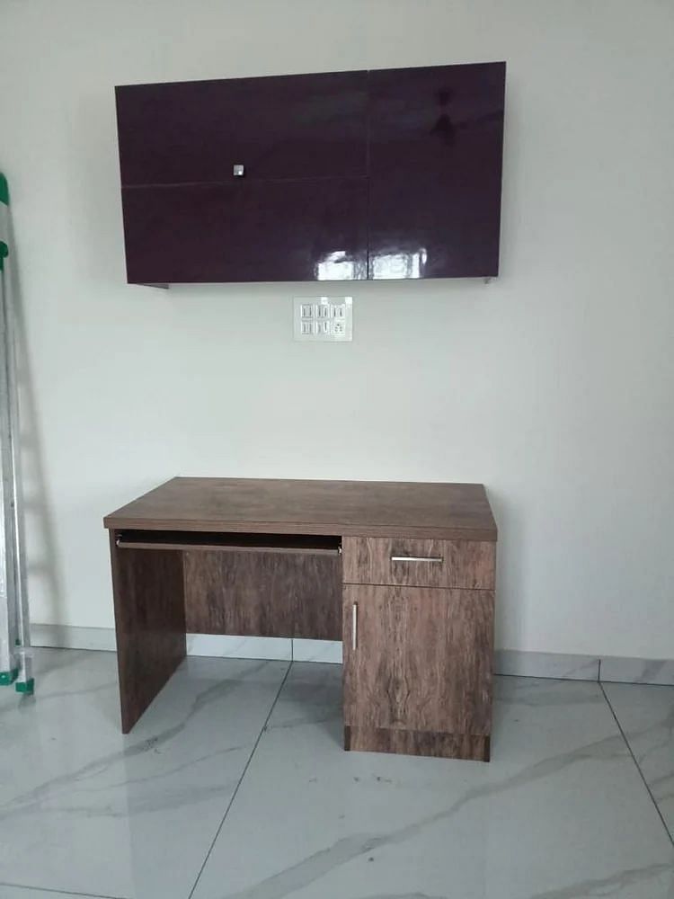 Free Standing Plywood Wooden Tv Unit In COIMBATORE, Laminate Finish