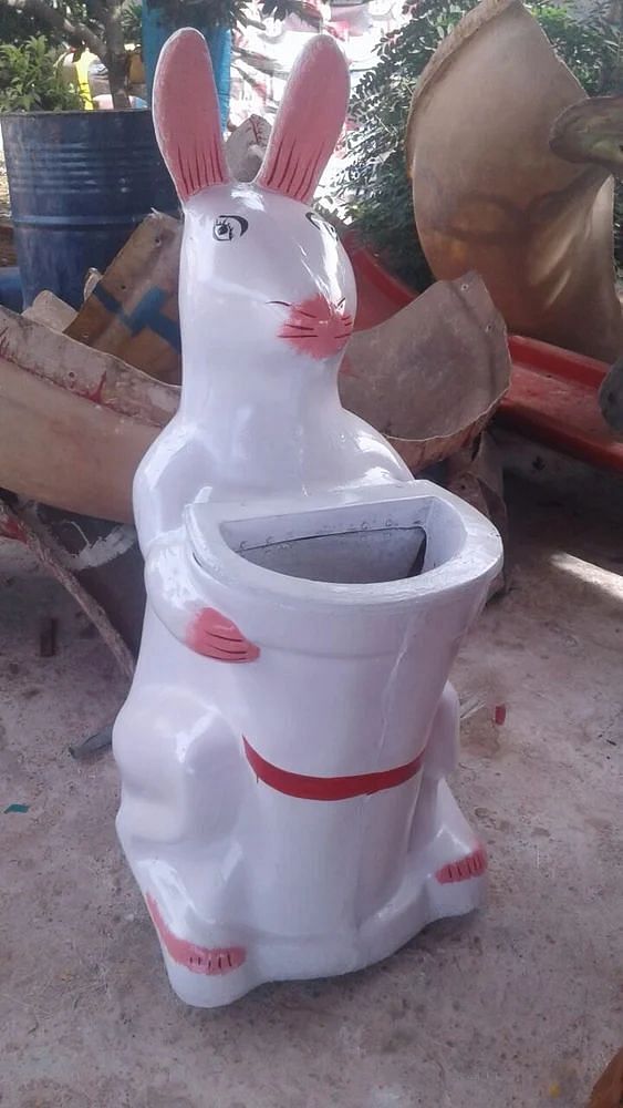 Frp Rabbit Dustbin