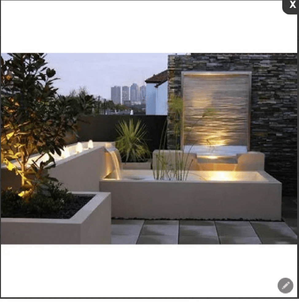 FRP White Modern Outdoor Water Wall Fountain, Size: 60 X 35 X 90 cm